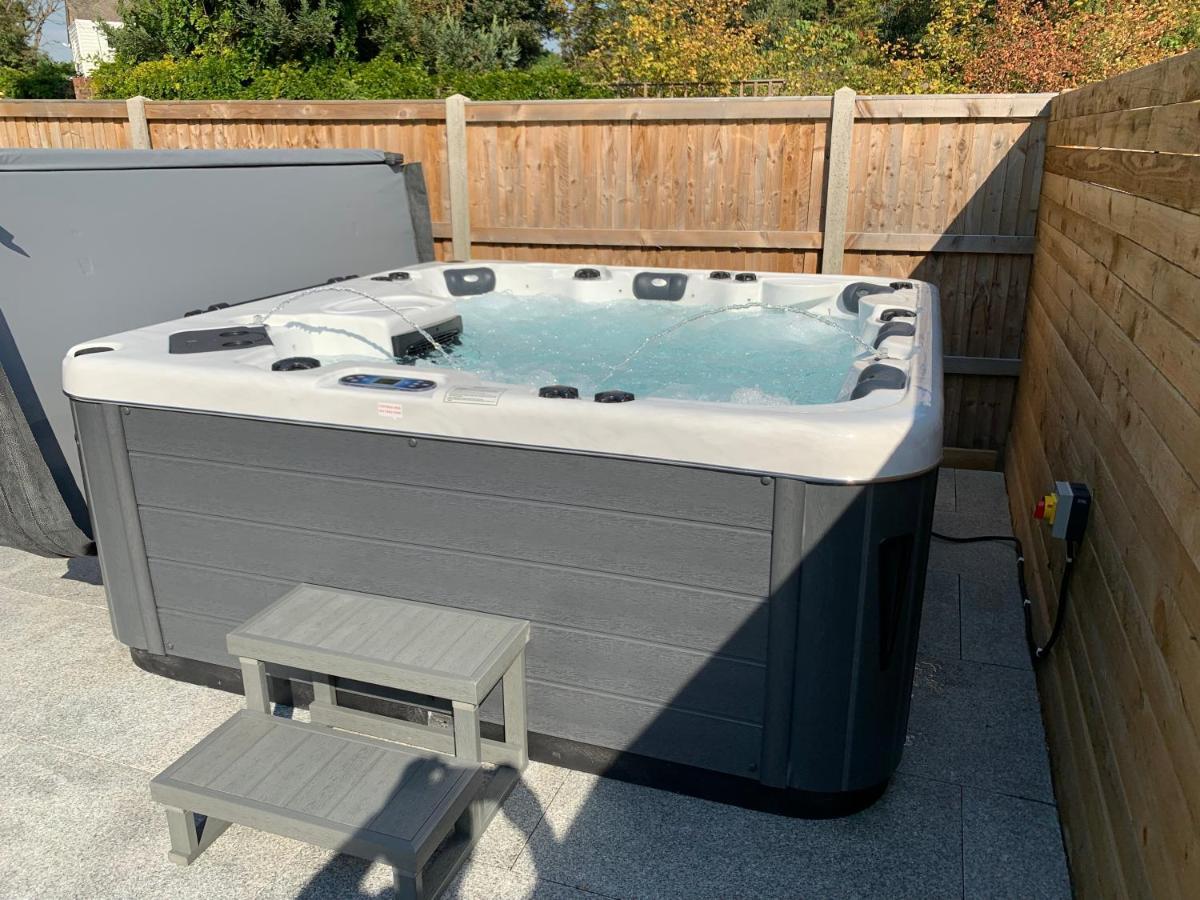 Willa Luxurious Oasis Relax 32C Pool, Jacuzzi Games Bar Deal Zewnętrze zdjęcie